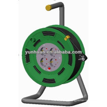 Cable reel with 4 outlet